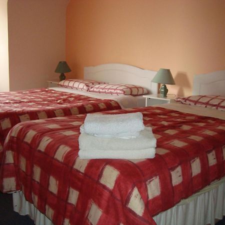 Hy Breasal B&B Achill Sound Exterior foto