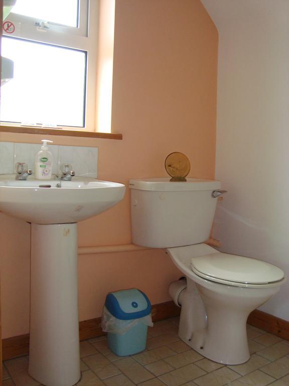 Hy Breasal B&B Achill Sound Habitación foto