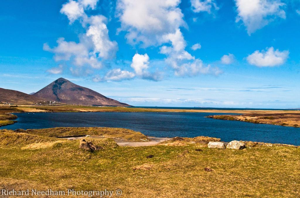 Hy Breasal B&B Achill Sound Exterior foto