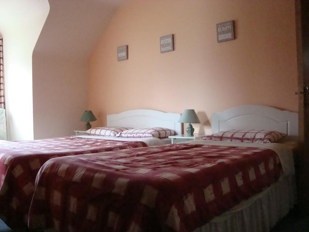 Hy Breasal B&B Achill Sound Exterior foto